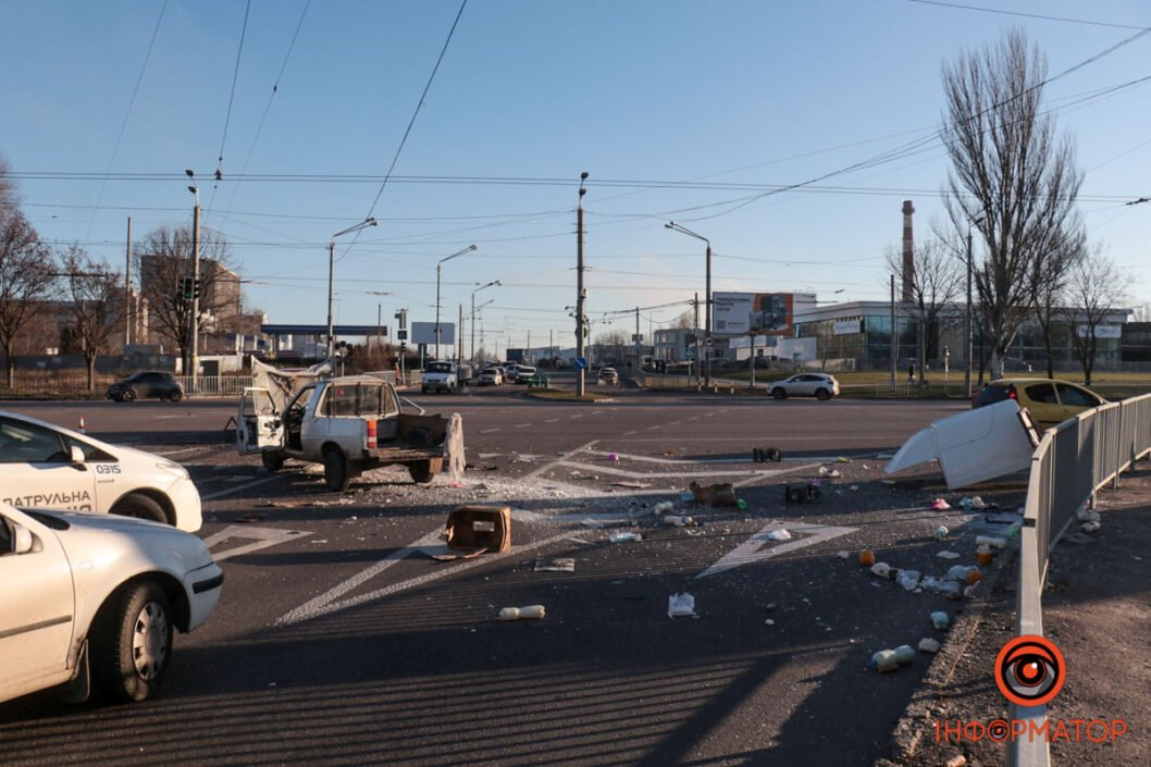 Есть пострадавшие: в Днепре на Запорожском шоссе произошла авария - рис. 2