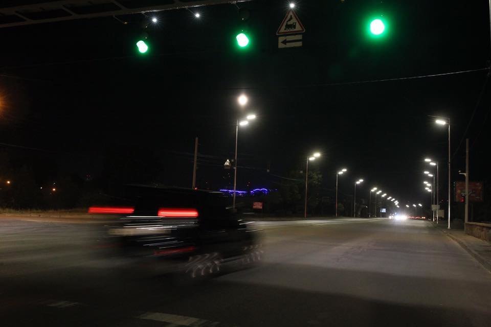 У Дніпрі частково запрацює зовнішнє освітлення вулиць - рис. 1