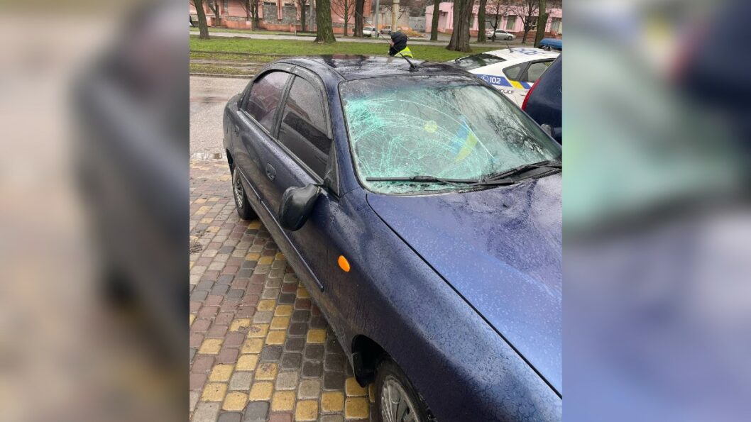 У Дніпрі водій Daewoo збив пішохода та відвіз потерпілого з місця ДТП