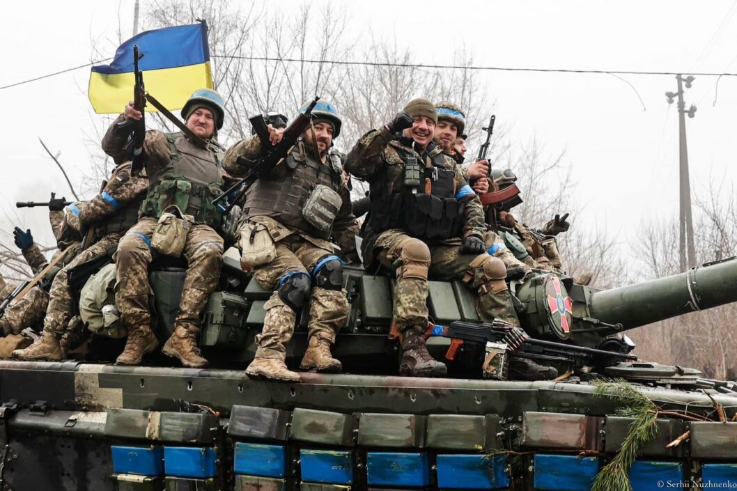 На временно оккупированной территории Украины захватчики РФ уже начали “воевать” с украинскими книгами