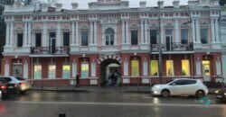 В центре Днепра реставрировали фасад старинного дома - рис. 12