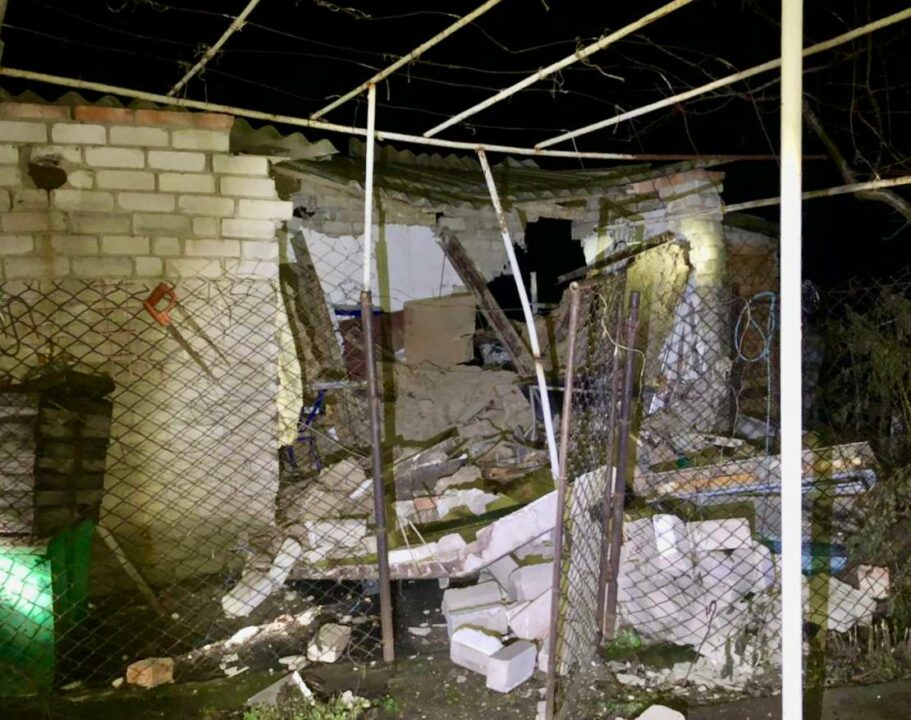 Російські окупанти минулої ночі п'ять разів обстріляли Нікопольщину: є поранений