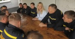 Известная украинская телеведущая Леся Никитюк сняла программу о криворожских спасателях - рис. 8