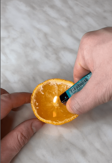 Свеча из мандарина будет гореть сутки: инструкция изготовления