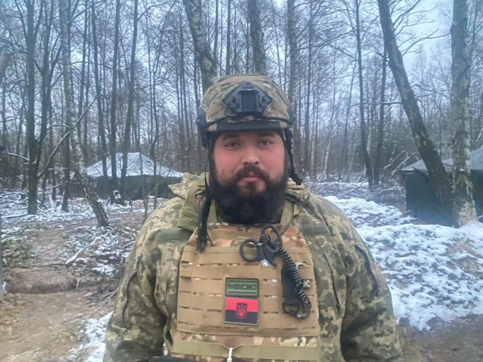 Про рідний Маріуполь, полонених друзів та мобільну стоматологію – інтерв’ю з військовослужбовцем ЗСУ
