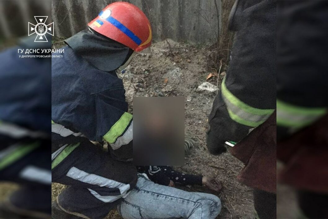 Врятували жінку: на Дніпропетровщині сталася пожежа