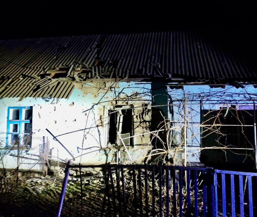 Российские оккупанты обстреляли Никопольщину восемь раз за ночь, - руководитель ДнепрОВА - рис. 4