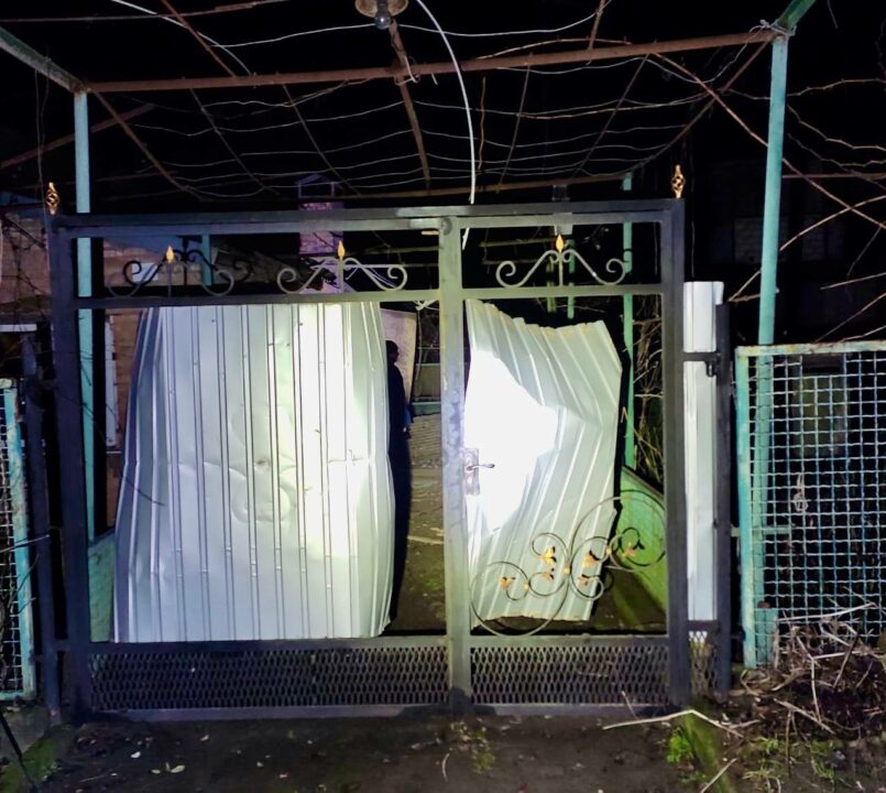 Російські окупанти вночі випустили по Нікопольському району понад 50 снарядів - рис. 3