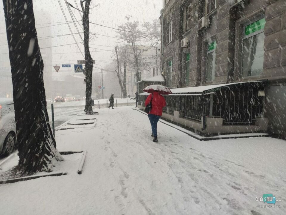 Словно в сказке: в Днепре выпал долгожданный снег (Фото/Видео) - рис. 12