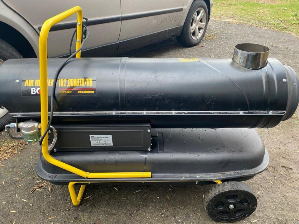 У Нікополі чоловік намагався обікрасти "Пункт незламності" 