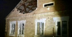 Російські окупанти вночі обстріляли дві громади Нікопольського району: постраждала дитина - рис. 3