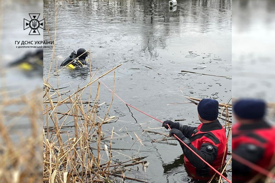 На Дніпропетровщині рятувальники вилучили з водойми тіло рибалки - рис. 1