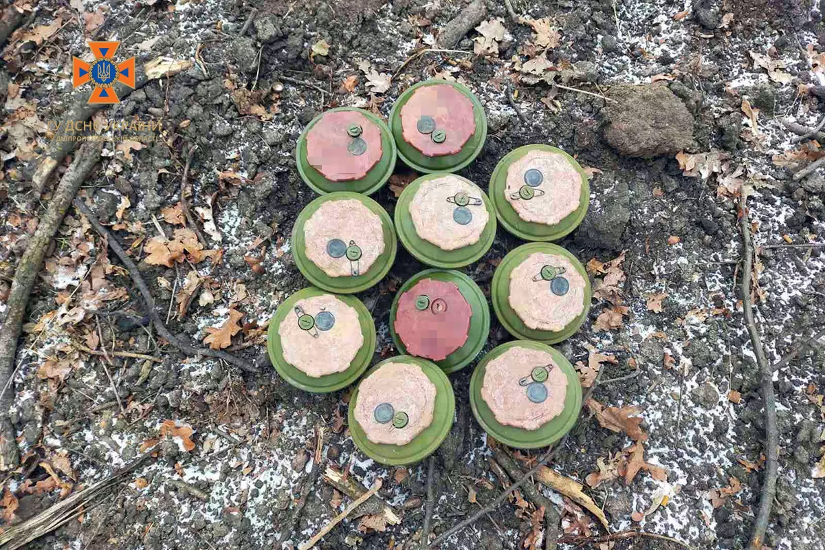 В Днепропетровской области пиротехники ликвидировали очередные взрывоопасные "подарки" от оккупантов - рис. 1
