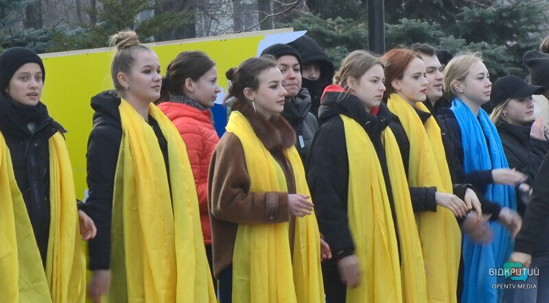 У Дніпрі пройшов флешмоб до Дня Соборності України 