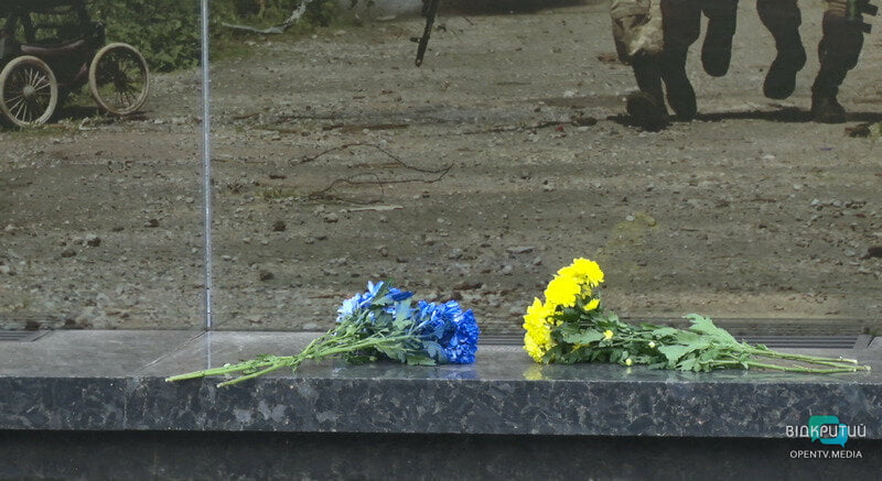 У Дніпрі пройшов флешмоб до Дня Соборності України