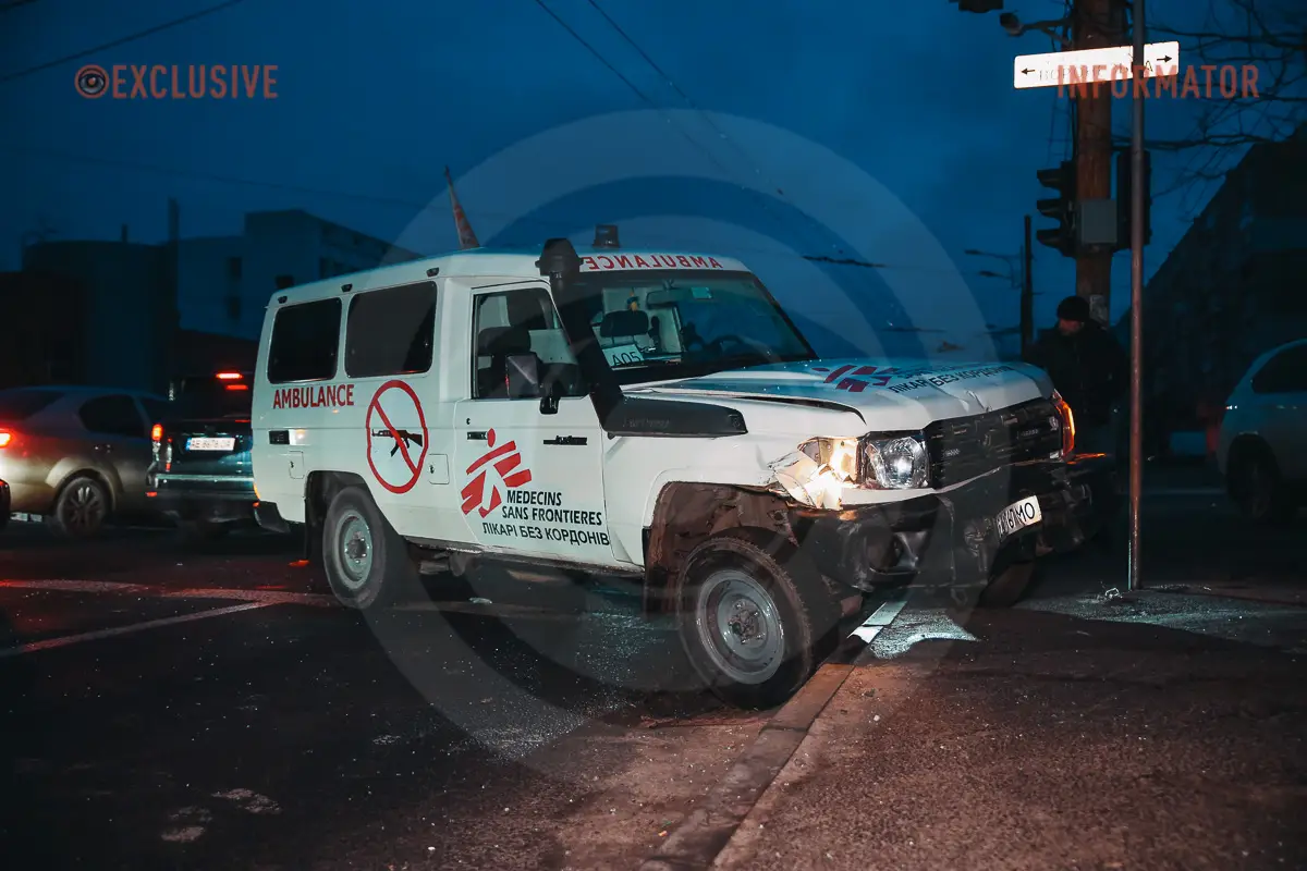 Масштабна ДТП на на Слобожанскому проспекті у Дніпрі: є постраждалі - рис. 2