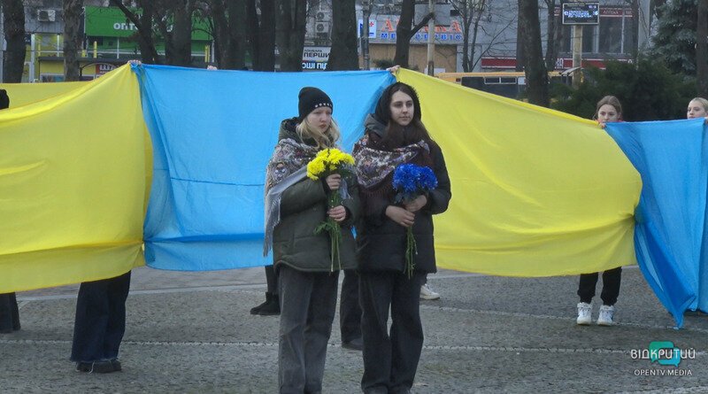 У Дніпрі пройшов флешмоб до Дня Соборності України
