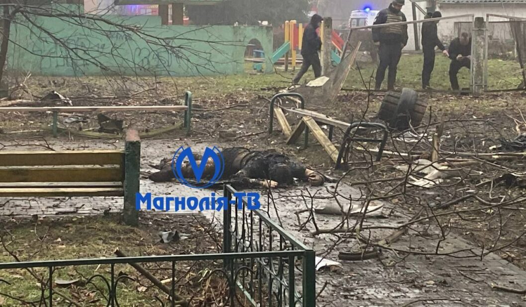 У Броварах на Київщині гвинтокрил упав біля дитячого садка: є загиблі та постраждалі
