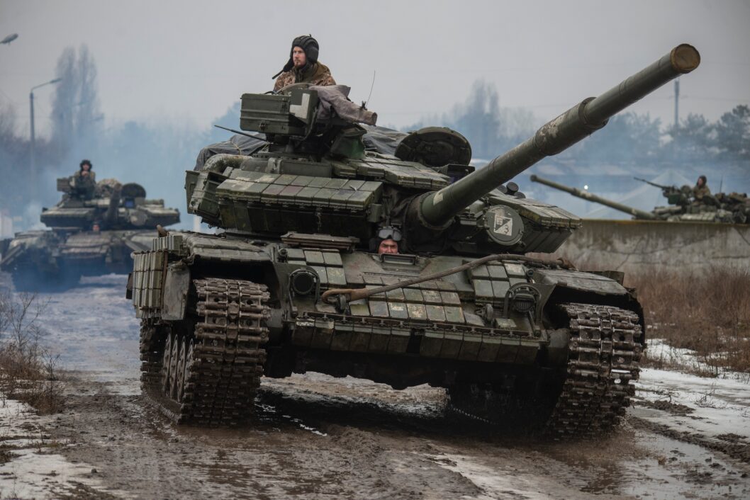 На Донбасі йдуть активні бої з окупантами: поточна ситуація на ранок 25 січня