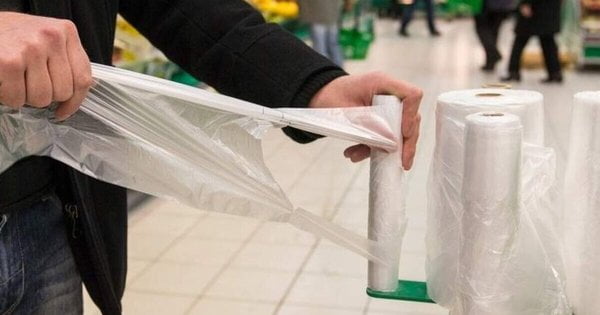 В Україні запроваджено повну заборону на тонкі поліетиленові пакети - рис. 1