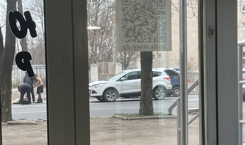 Легковик збив пішохода: у Дніпрі на Титова сталася аварія