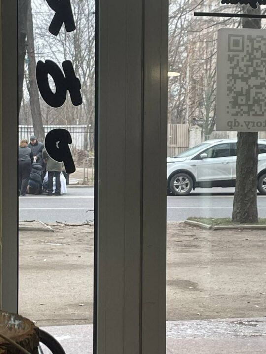 Легковик збив пішохода: у Дніпрі на Титова сталася аварія - рис. 1