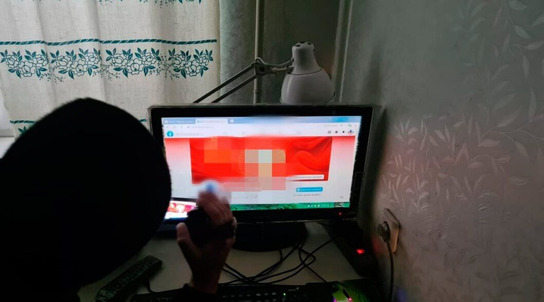 Мешканцю Нікополя повідомили про підозру в поширенні комуністичної символіки - рис. 1