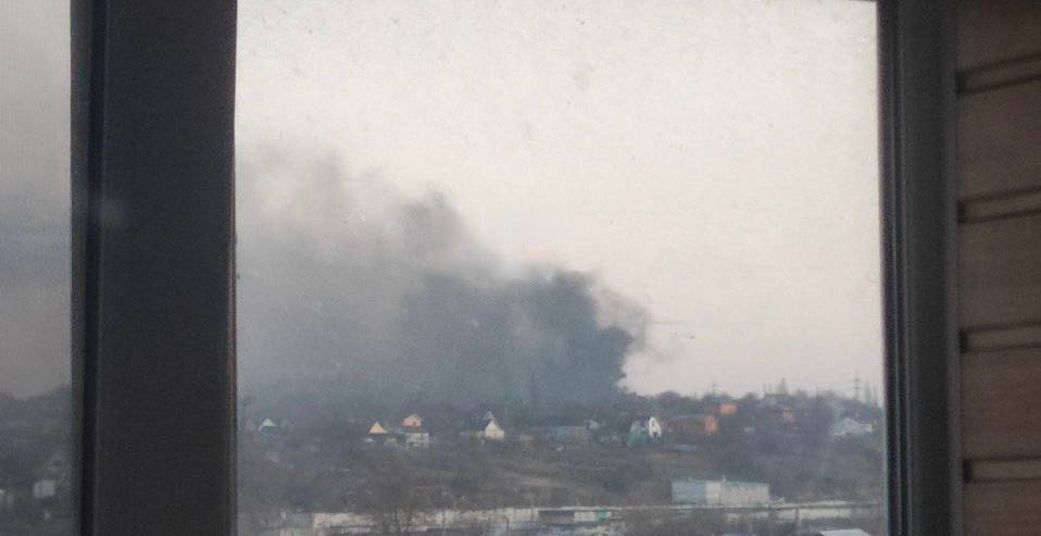 Дым виден на весь город: в одном из частных домов Днепра вспыхнул трансформатор - рис. 1