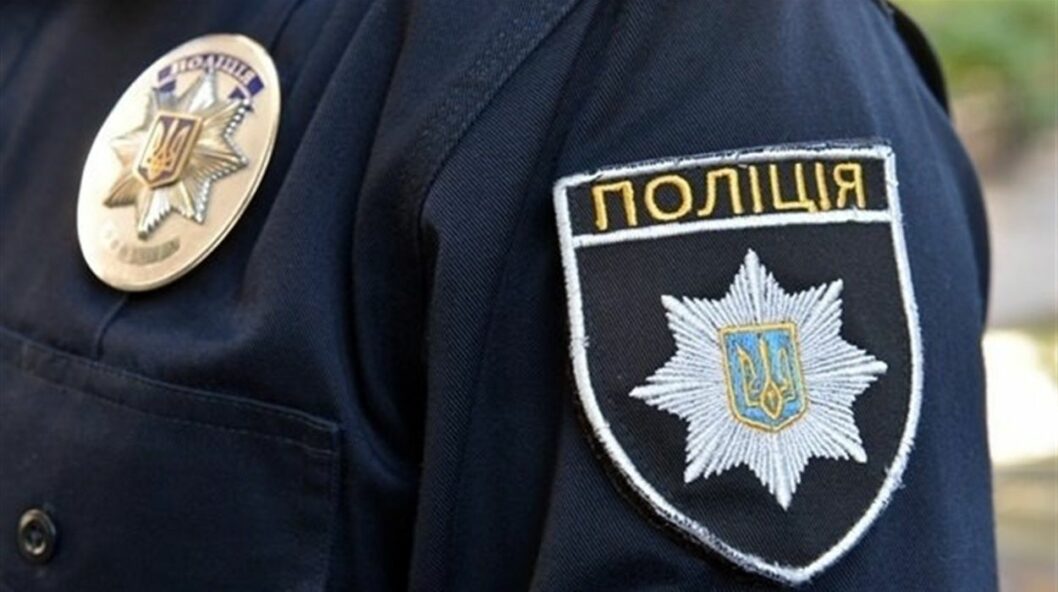 Кидався камінням у потяг: у Кам'янському поліцейські розшукали підлітка, що ледь не вбив машиніста