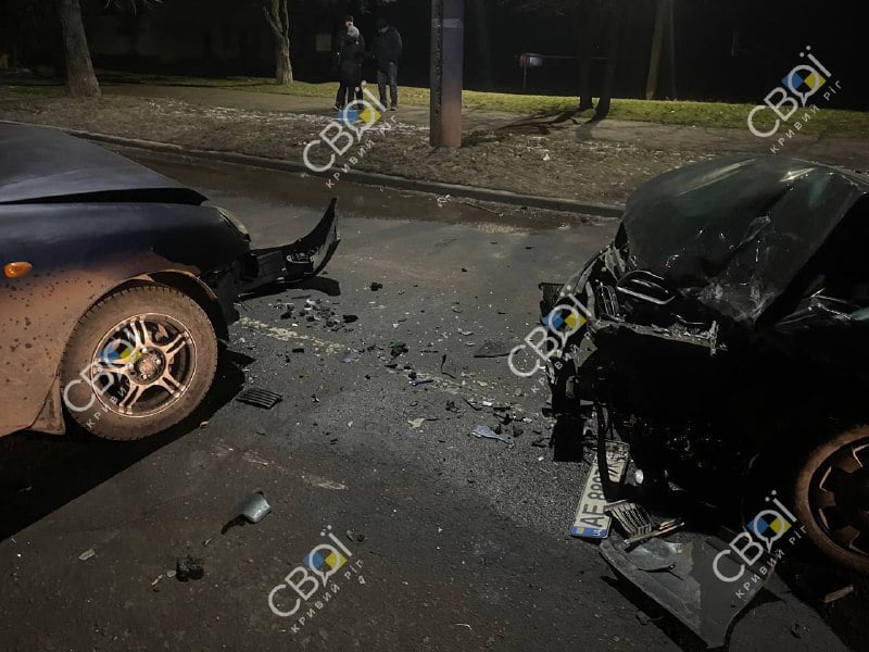 У Кривому Розі нетверезий водій влаштував лобову ДТП: постраждали двоє людей