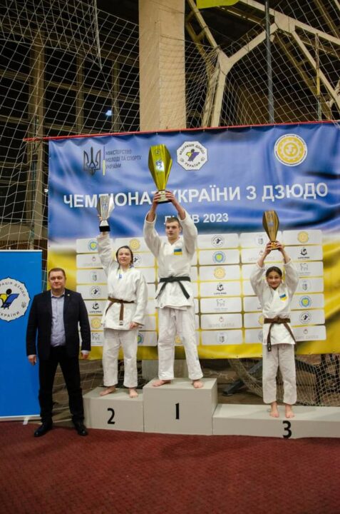 Дзюдоїсти Дніпропетровщини вибороли 10 медалей на кадетському Чемпіонаті України