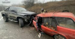 На большой скорости столкнулись Dodge и ВАЗ: подробности смертельного ДТП на Днепропетровщине - рис. 7