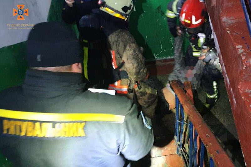 В Никополе во время тушения пожара спасли женщину