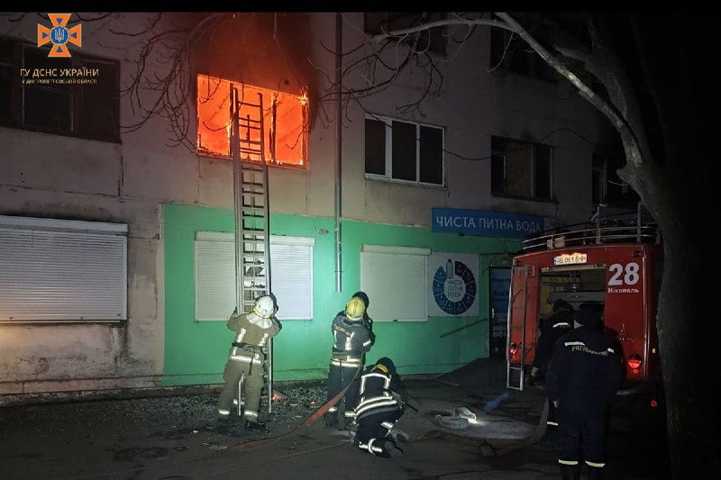 У Нікополі під час гасіння пожежі врятували жінку