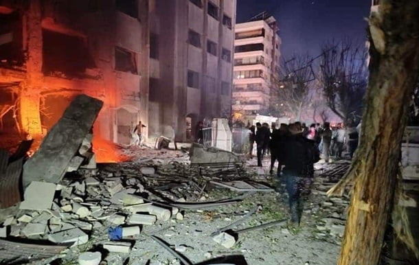 Израиль нанес ракетный удар по Дамаску: есть погибшие и раненые