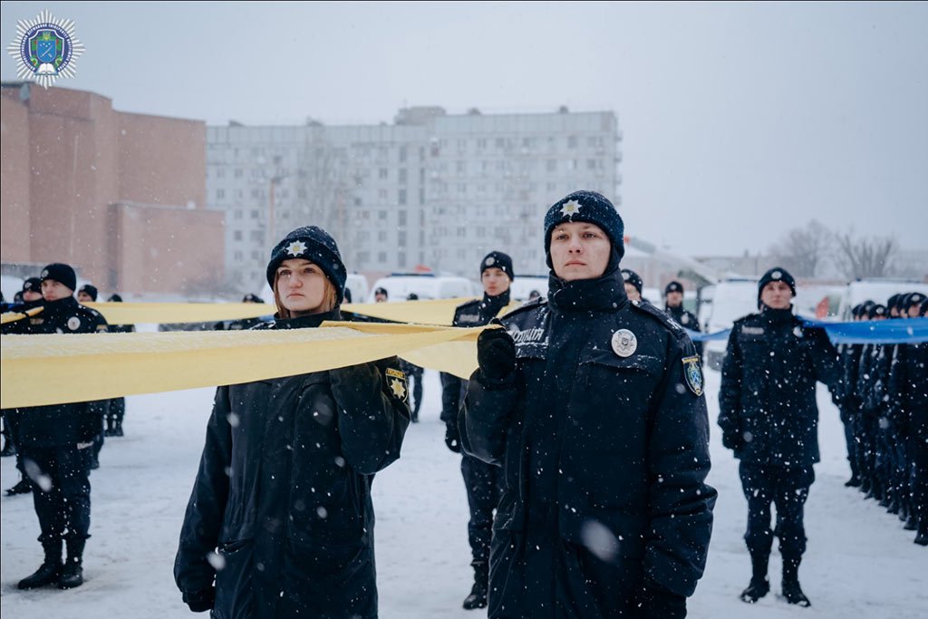 Дніпровські курсанти провели патріотичний флешмоб на честь Дня Державного Герба