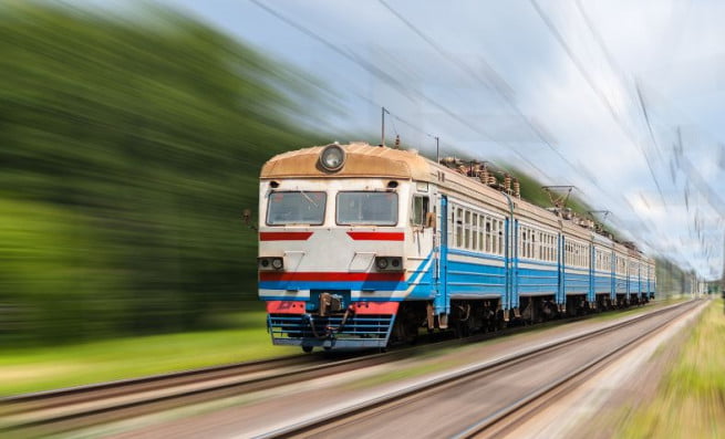 На Днепропетровщине мужчина попал под электричку - рис. 1