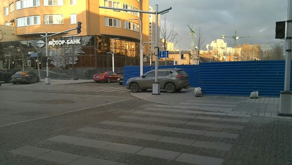 Майже 3 тисячі штрафів та 107 евакуйованих автівок: як у Дніпрі карають за неправильне паркування - рис. 4