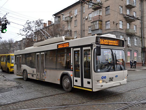 Як у Дніпрі ходитиме громадський транспорт 5 лютого
