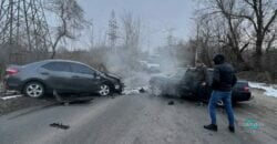 Лобовая авария на ж/м Приднепровск в Днепре: есть пострадавшие - рис. 3