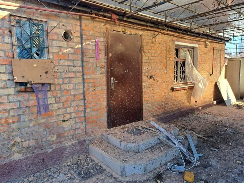 Російські окупанти протягом дня двічі вдарили по Марганцю: серед постраждалих є діти