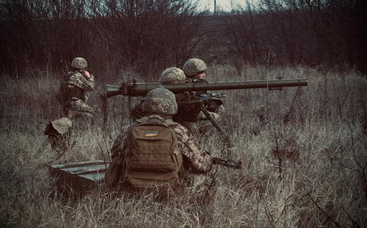 Десантники 25-ї бригади з Дніпропетровської області б’ють окупантів на Луганщині