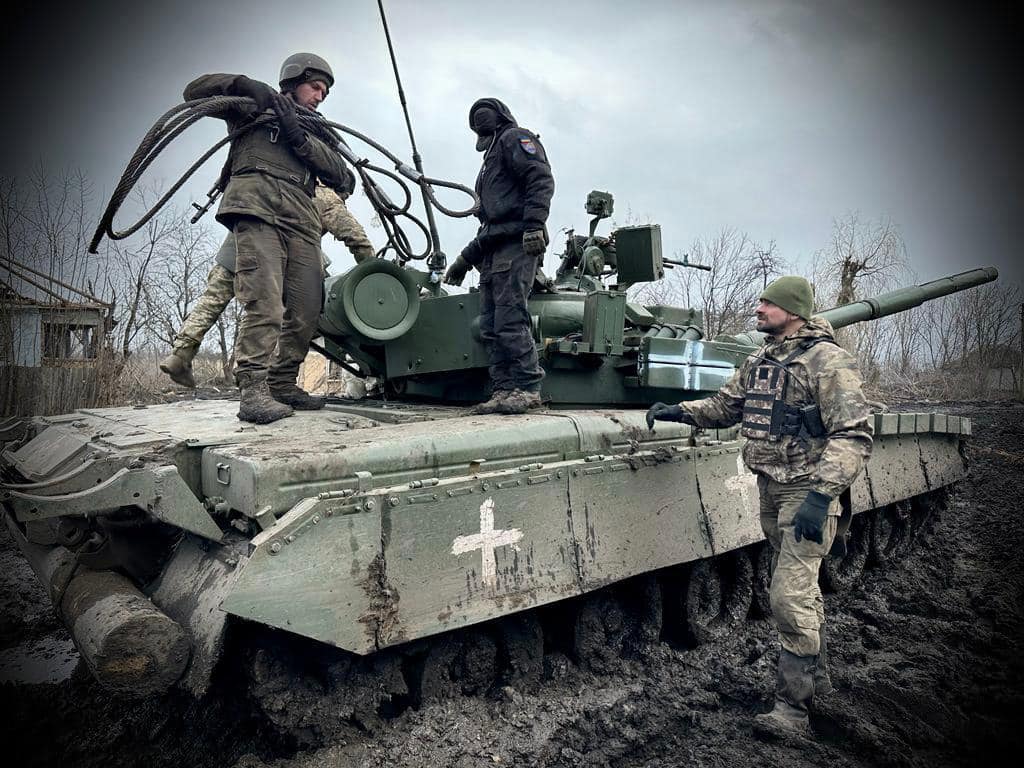 На Луганщині бригада дніпровських захисників знищила ворожий бронетранспортер