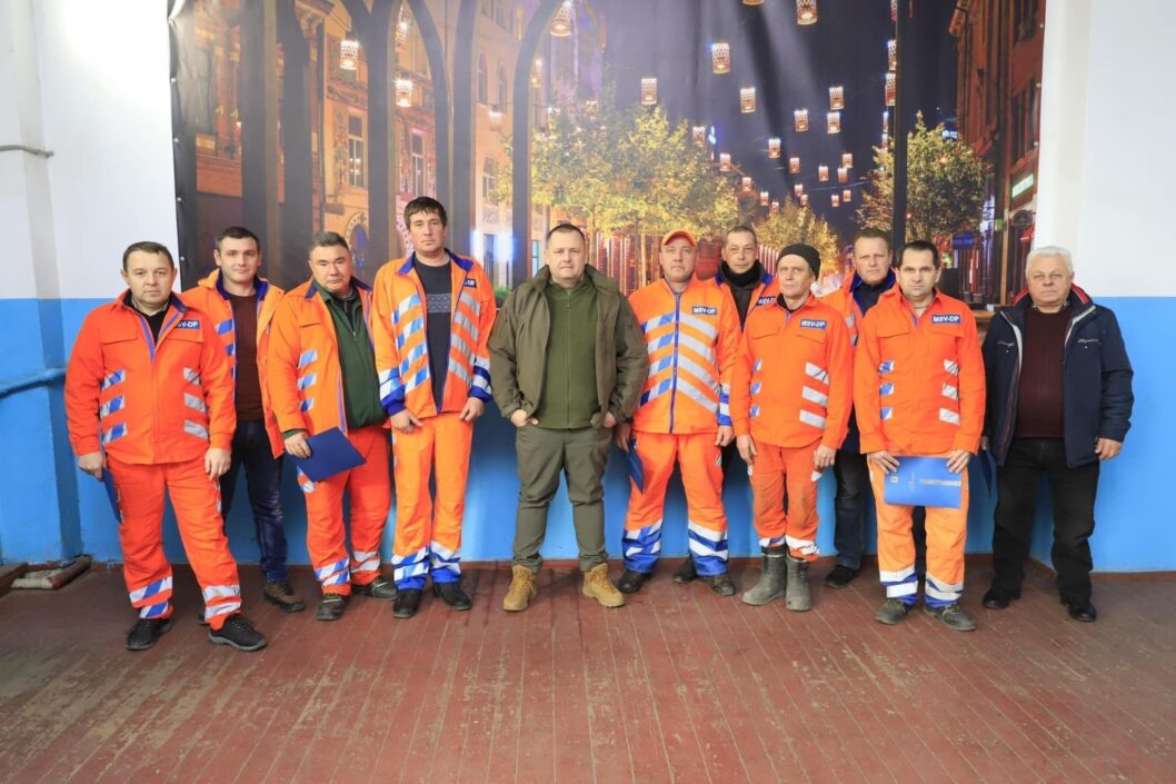 Міський голова Дніпра привітав працівників ЖКГ з професійним святом