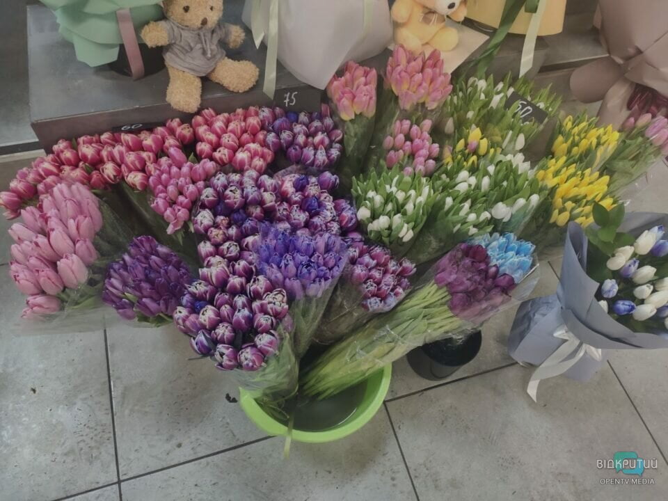 Ціна уваги: скільки коштують у Дніпрі квіти на 8 березня - рис. 4