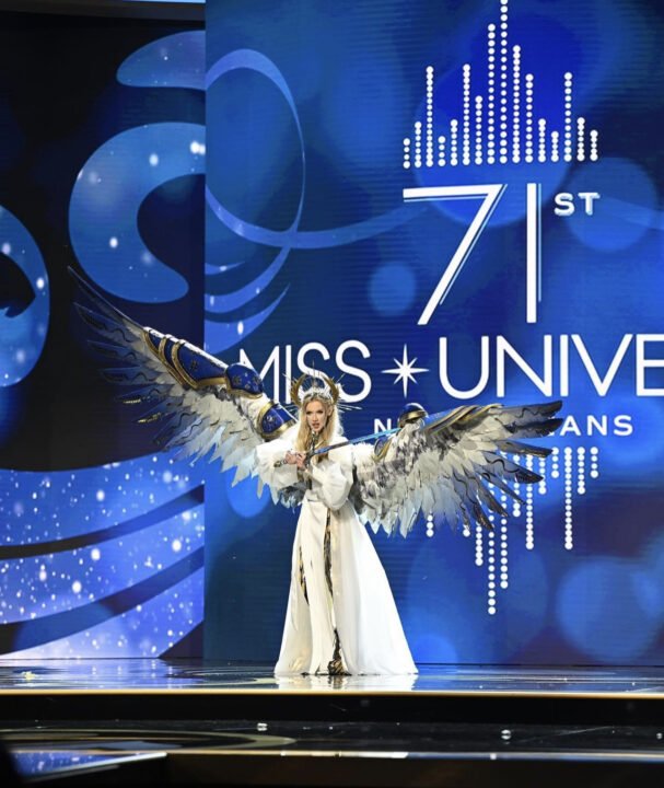 Українська модель перемогла у конкурсі національних костюмів «Міс Всесвіт» - рис. 2