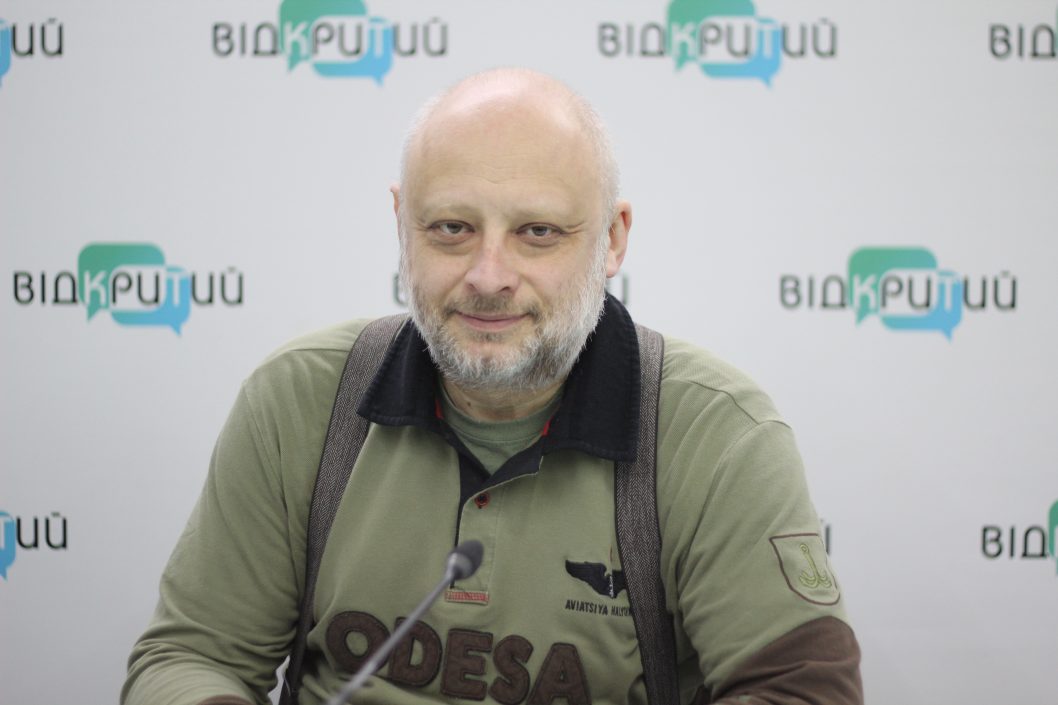 Известный украинский книгоиздатель побывал в Днепре: "Я знаю что в голове Путина" - рис. 1