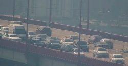 Потрійна ДТП на Центральному мосту у Дніпрі: рух транспорту ускладнено