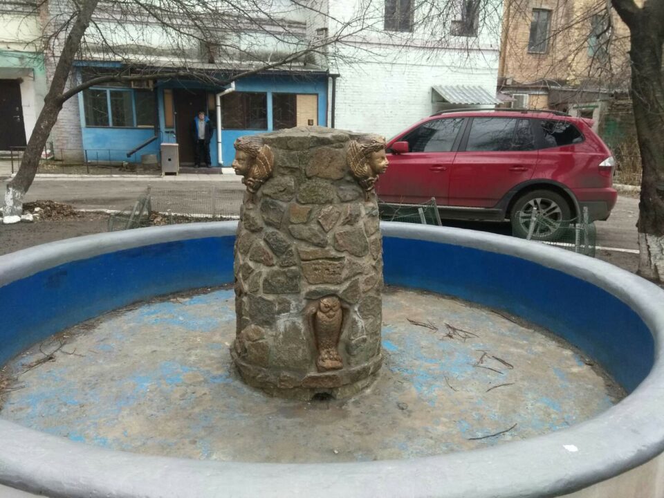 Про Дніпро: де знаходиться найстаріший фонтан міста