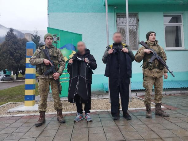 Двух жителей Днепропетровщины задержали при попытке переправиться через Тису в Румынию